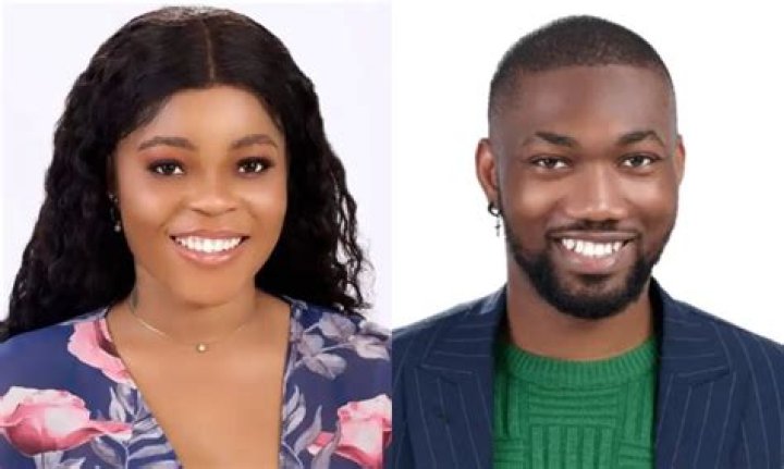 
#BBNaija: Deji Sends Chichi Flowers And Congratulatory Note As She Bags First Endorsement 