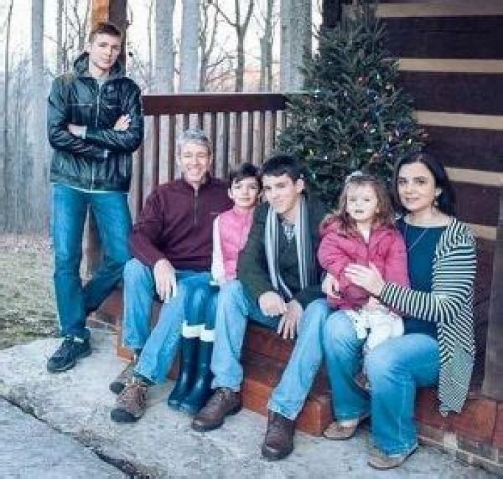 Charo washer Bio, Wiki, Age, Family, Husband Paul washer, Children, Ministry, and Net Worth