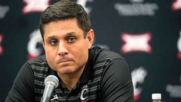 Cincinnati Head Coach Wes Miller And Wife Ashley Love Married In 2011