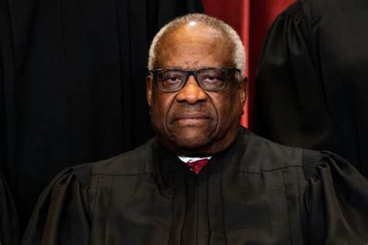 
Clarence Thomas Death Hoax On Twitter As Justice Is Hospitalized, Does He Have Cancer? 