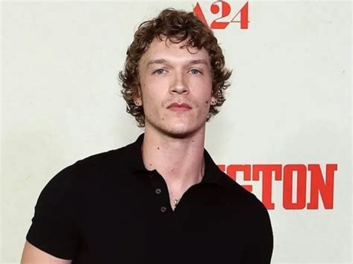 Connor Wood Age, Wiki, Net worth, Bio, Height, Girlfriend?