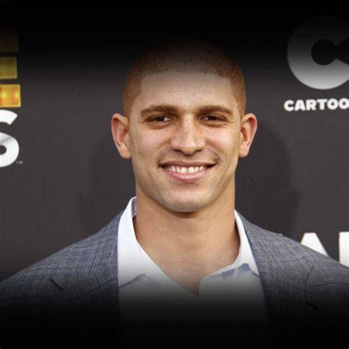 Dillon Passage Height, Weight, Net Worth, Age, Birthday, Wikipedia, Who, Instagram, Biography