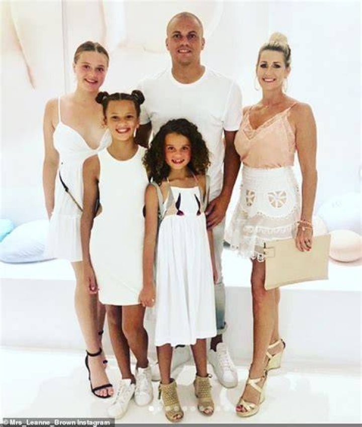 
Does Lewis Cine Have A Daughter? Details To Know About The Footballer’s Family 