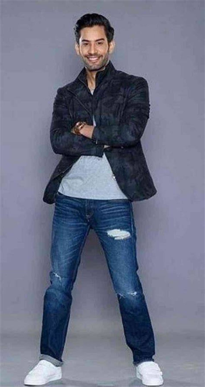 Hinal Bambhania Height, Weight, Net Worth, Age, Birthday, Wikipedia, Who, Instagram, Biography