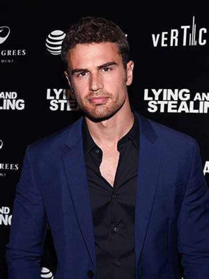 
How Many Tattoos Does Theo James Have? Designs & Meaning Explained 
