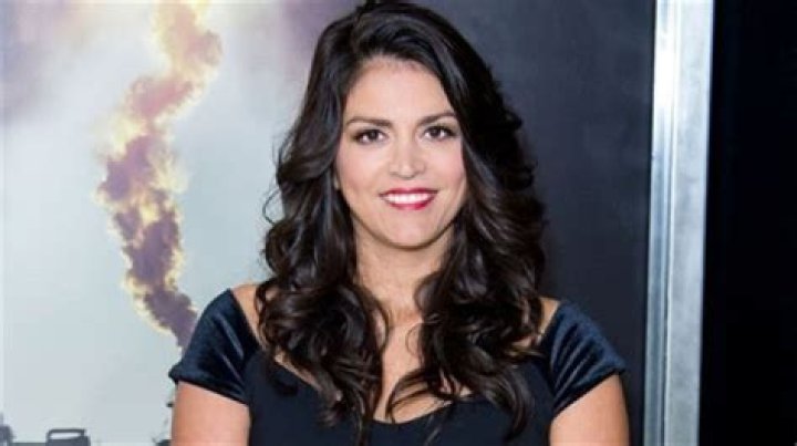 Is Cecily Strong Married? Relationship Status Breakdown!