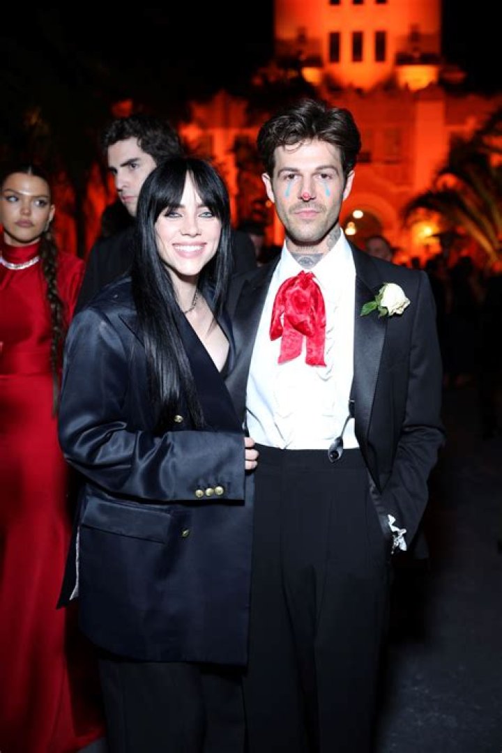 Is Jesse Rutherford Gay | Dating Girlfriend Or Partner 2023