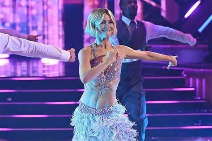 Is Julianne Hough Gay? What Is the Sexual Orientation of American Actress and Dancer?
