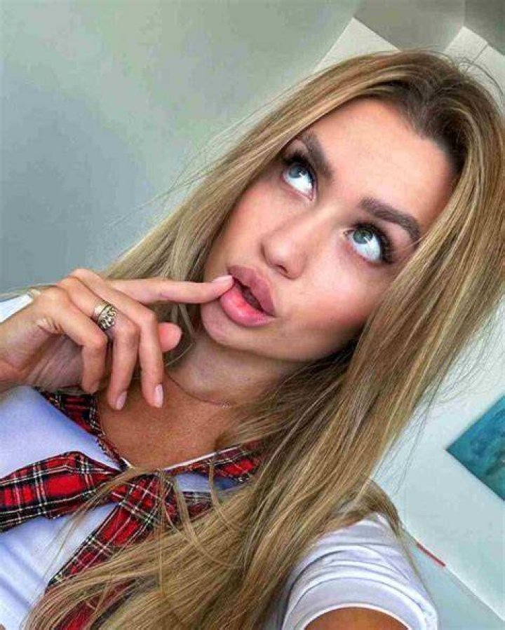 
Jessica Gresty Height, Weight, Net Worth, Age, Birthday, Wikipedia, Who, Nationality, Biography 