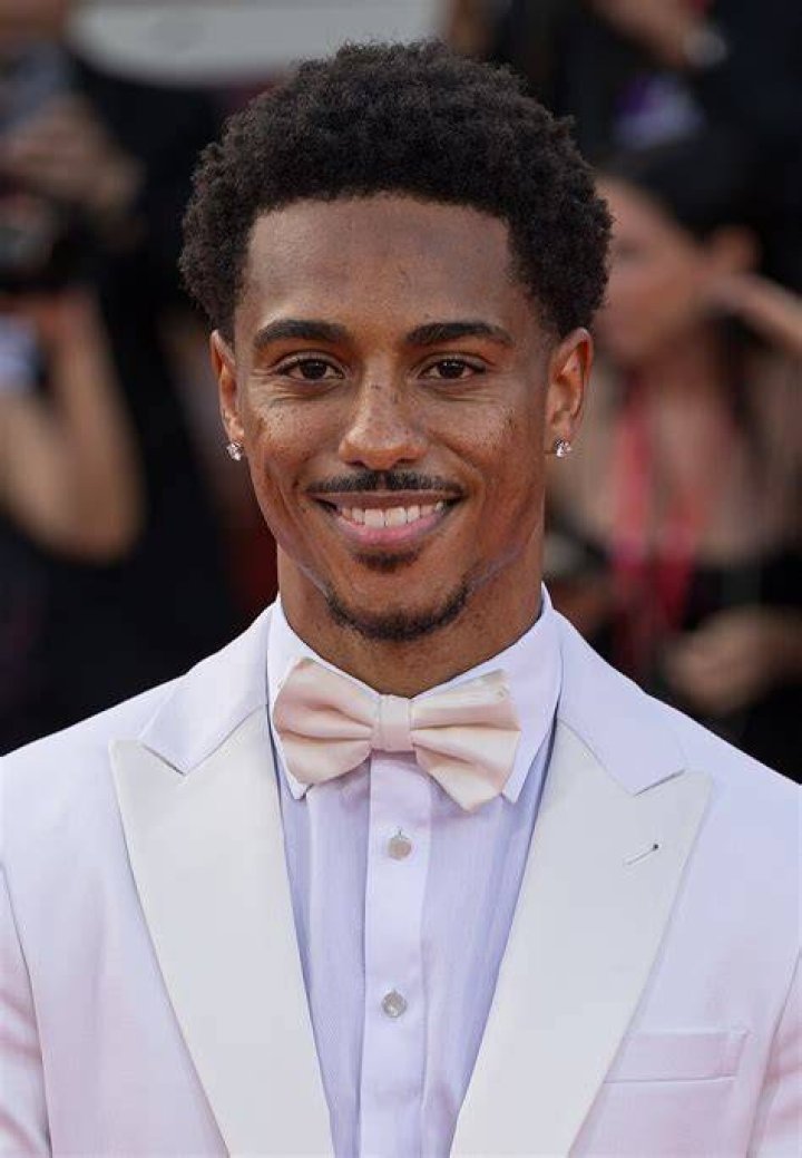 Keith Powers Height, Weight, Net Worth, Age, Birthday, Wikipedia, Who, Nationality, Biography