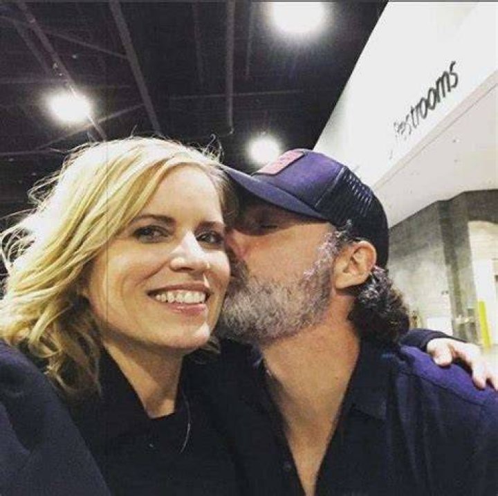 
Kim Dickens Husband Ken Dixon Is Canadian Entrepreneur – A peek Inside Her Married Life! 