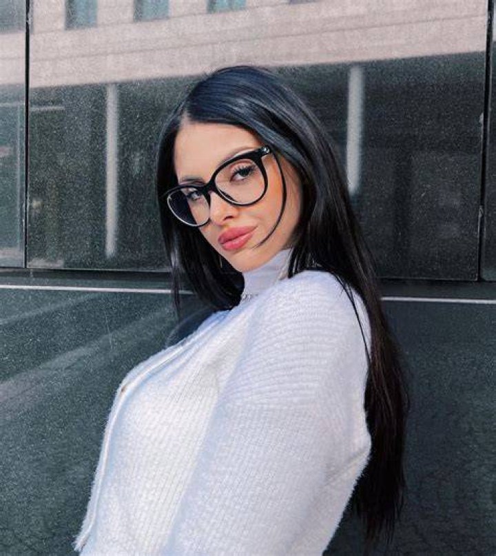 
Martina Vismara Height, Weight, Net Worth, Age, Wiki, Who, Instagram, Biography 