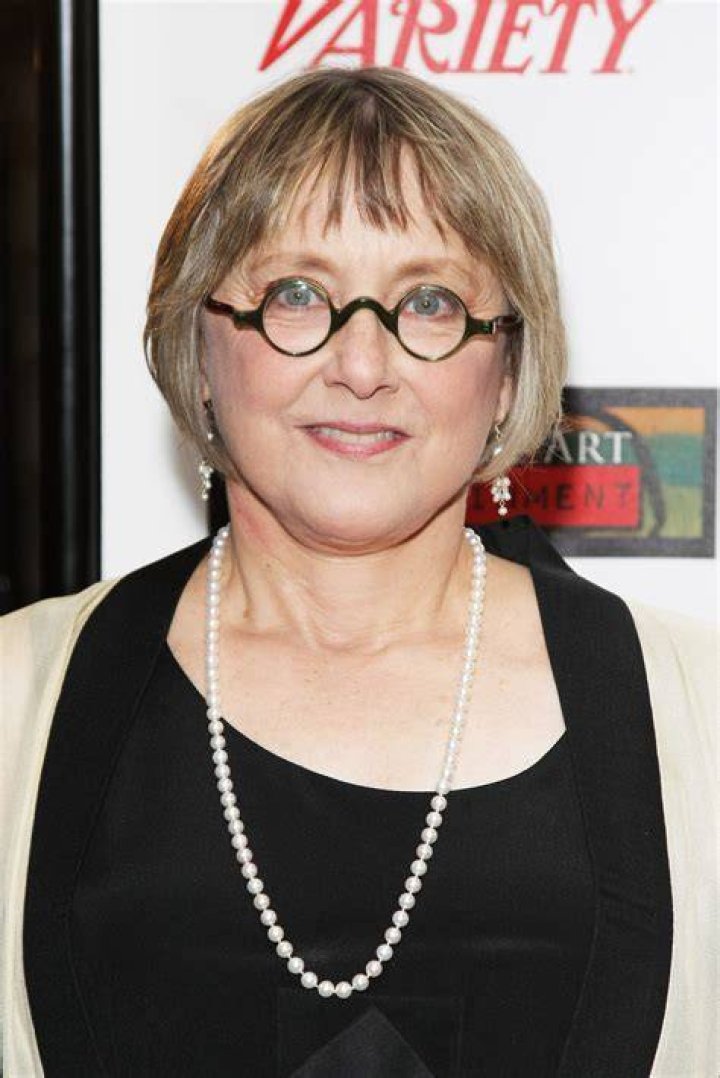 Mary Beth Hurt Height, Weight, Net Worth, Age, Birthday, Wikipedia, Who, Nationality, Biography