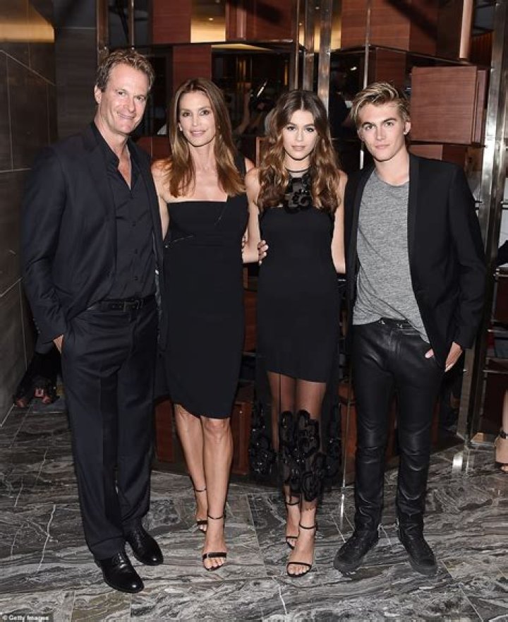 Meet Cindy Crawford’s Niece Lark Skov On Claim To Fame