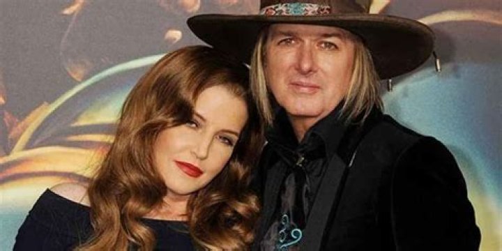Michael Lockwood Net Worth: How Rich is the Guitarist?