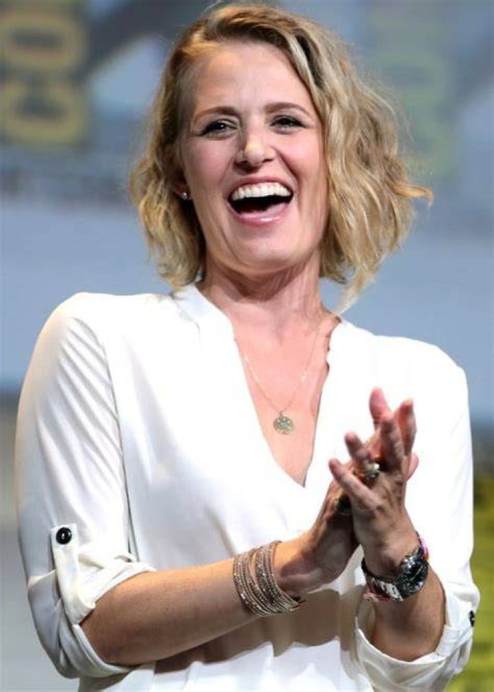 
Samantha Smith Height, Weight, Net Worth, Age, Birthday, Wikipedia, Who, Nationality, Biography 