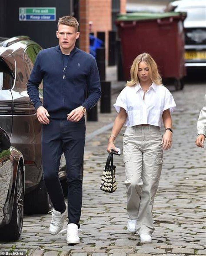 
Scott McTominay Girlfriend Cam Reading Is A Director At Fortress Capital Partners 
