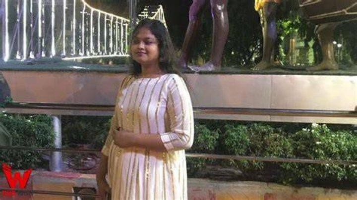 
Sonali Kar Height, Weight, Net Worth, Age, Birthday, Wikipedia, Who, Nationality, Biography 