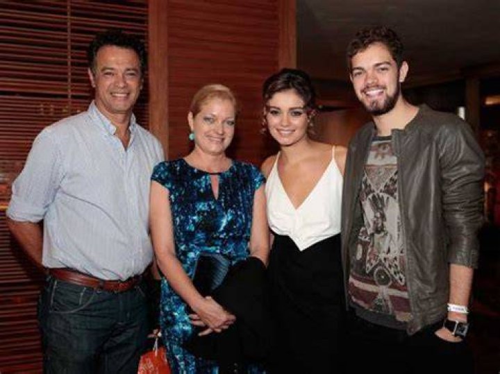 Sophie Charlotte (actress) parents: Meet Renate Elisabeth Charlotte Wolf & José Mário da Silva