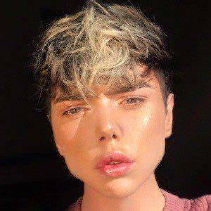 Thomas Halbert (Instagram Star) Wikipedia, Bio, Age, Height, Weight, Girlfriend, Net Worth, Career, Facts