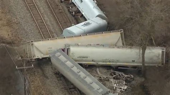 
Train derailment in Van Buren Township, Michigan, police and fire crews investigating 