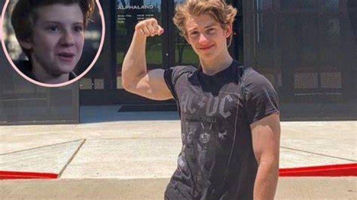 Tyler Sanders Death Cause From An Illness, 911 Lone Star Dead At 18