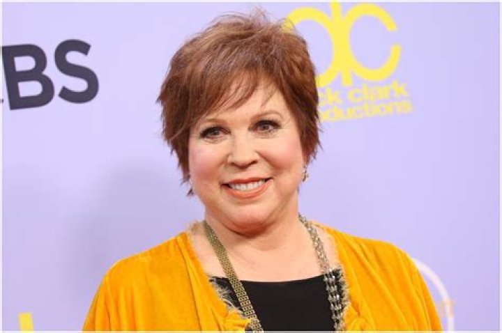 Vicki Lawrence Height, Weight, Net Worth, Age, Birthday, Wikipedia, Who, Nationality, Biography