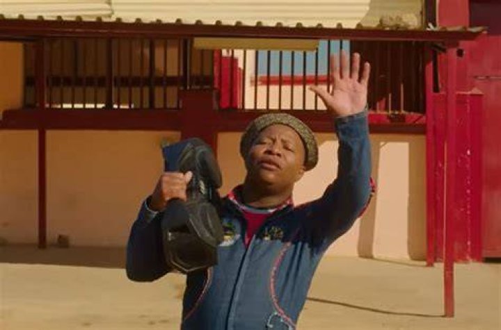 
Vusi Ma R5 shot Dead: What happened to the Popular Barcadi Artist? Who shot him Near Legentsheng In M17? 