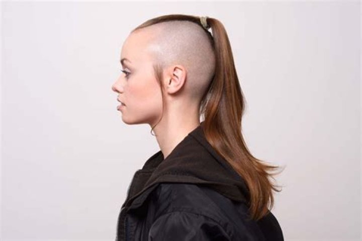 What Religion Is Summer Walker? Heres Why She Deleted Her Shaved Head Ponytail Photos From Instagram