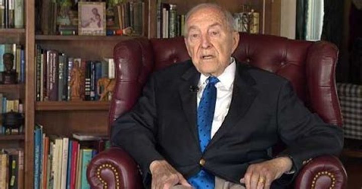 What Was Robert ‘Bob’ Krueger Net Worth At Death? Former US Senator Died at 86