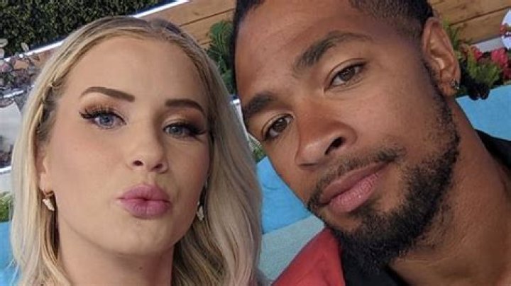 
Who Are Deb Chubb And Sydney Paight From “Love Island USA”? 
