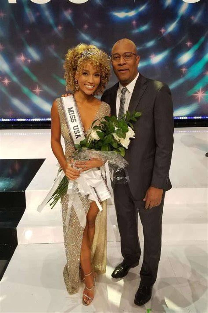 Who Are Elle Smith Parents? Everything To Know About Miss USA Family Background